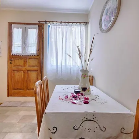 Feakia 1 Country house